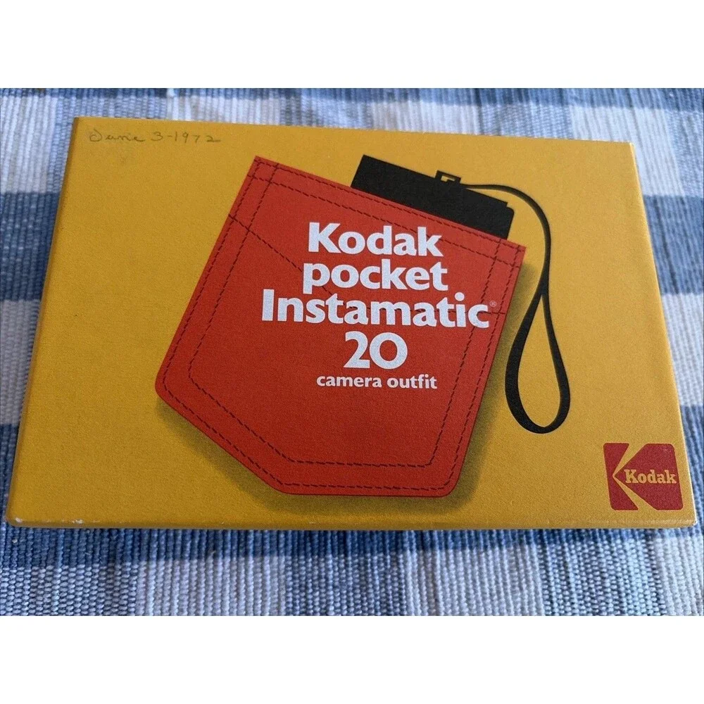 Vintage Pocket Instamatic 20 With Sylvania Magic Cubes And Extender Original Box